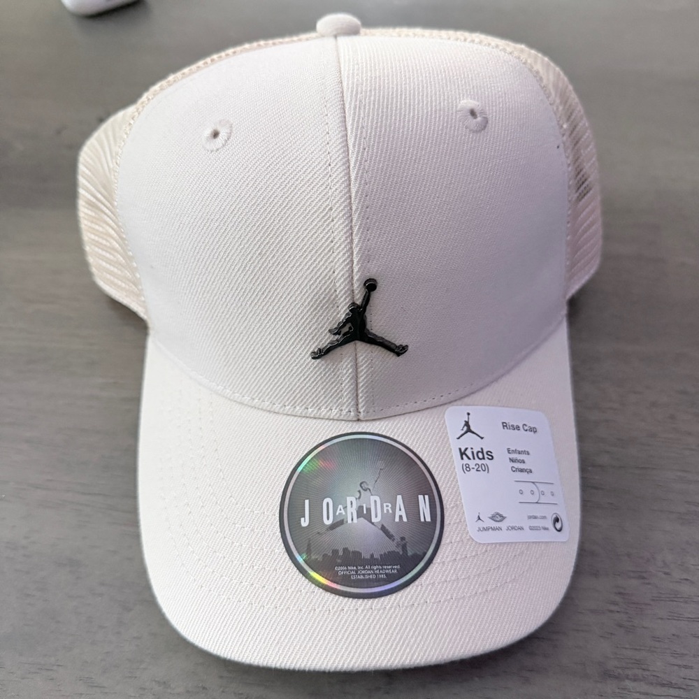 Air Jordan Kids Cream Cap with 3d metal Logo